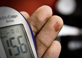 Diabetes begleitet Hyperglykämie einen hohen Blutzuckergehalt